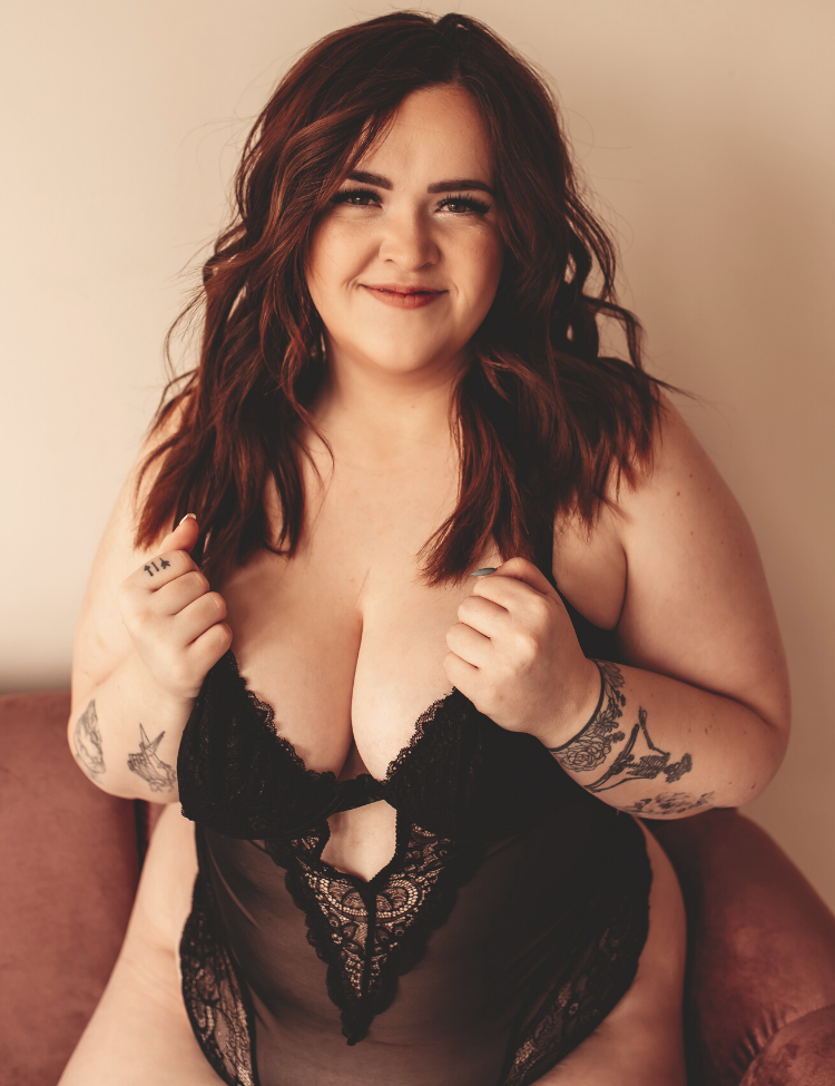 scarlett bodysuit (plus size)- Unlined demi-cup cheeky bottom bodysuit featuring mesh and floral lace, with a sexy v-shaped cutout in the front. Hook closure in the back.