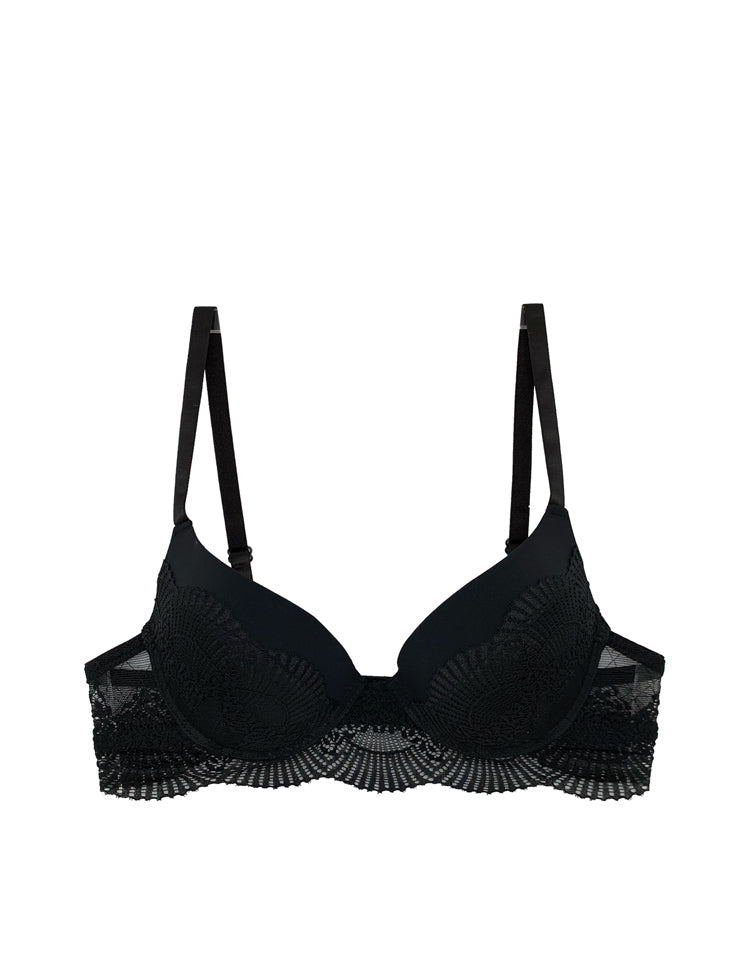 bailey- beautiful demi-cup bra, featuring scalloped lace on cups and band