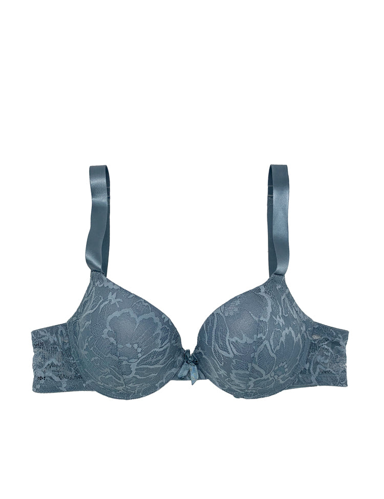 peyton- Full-figured bra featuring all-around floral lace, wide straps for added support, and a dainty bow in the center gore.