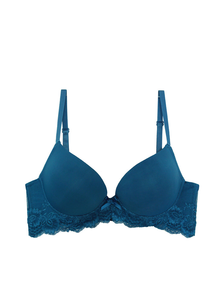 avery-a beautiful bra set that has extra-wide bands (and 4-hook back closure), providing that sought-after longline look! Solid cups and floral lace bands, with a dainty matching bow in the center