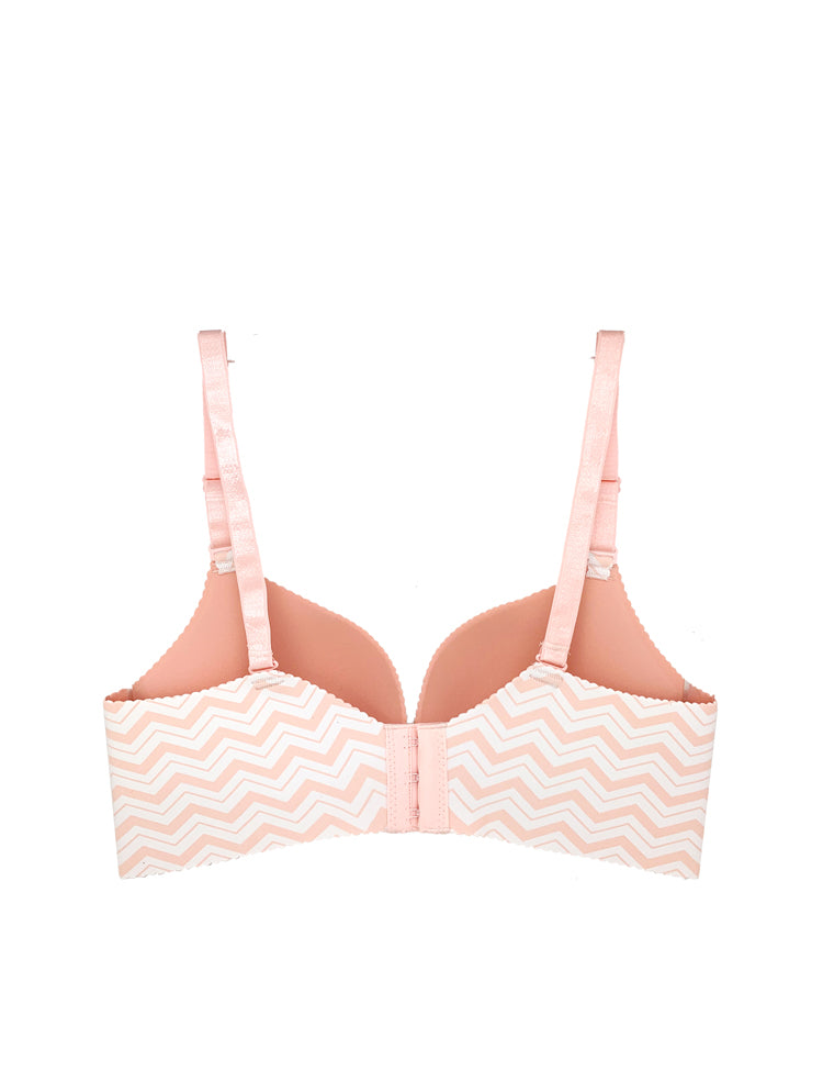 laser cut chevron striped full-coverage bra with the option of removable straps - completely wireless!
<p> </p>
<p>material and care:</p>
<ul>
<li>hand wash recommended</li>
<li>use a mesh bag when opting for machine wash</li>
<li>imported nylon/spandex</li>
</ul>